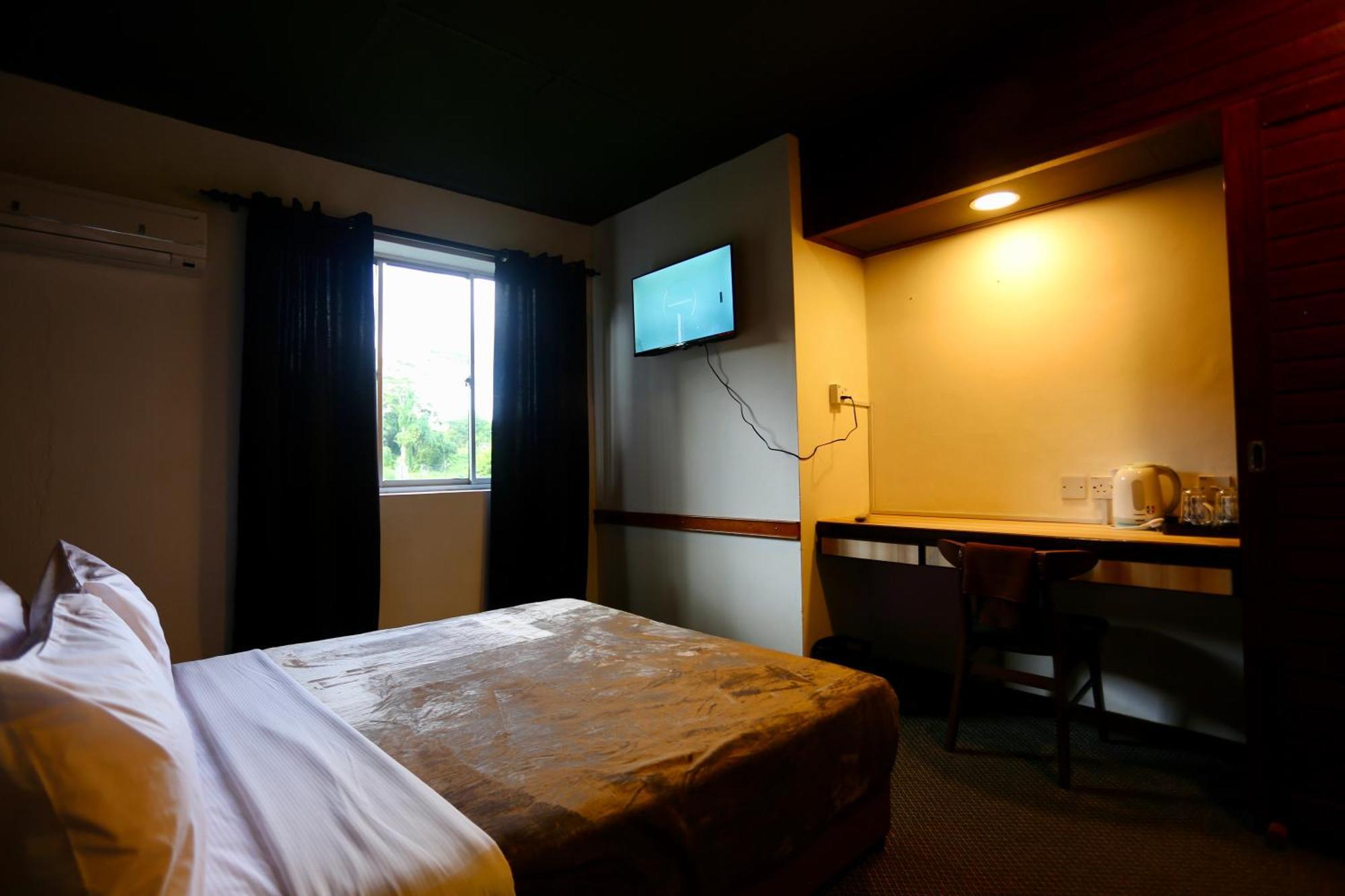 Fata Hotel By Project Borneo Kuching Exterior foto