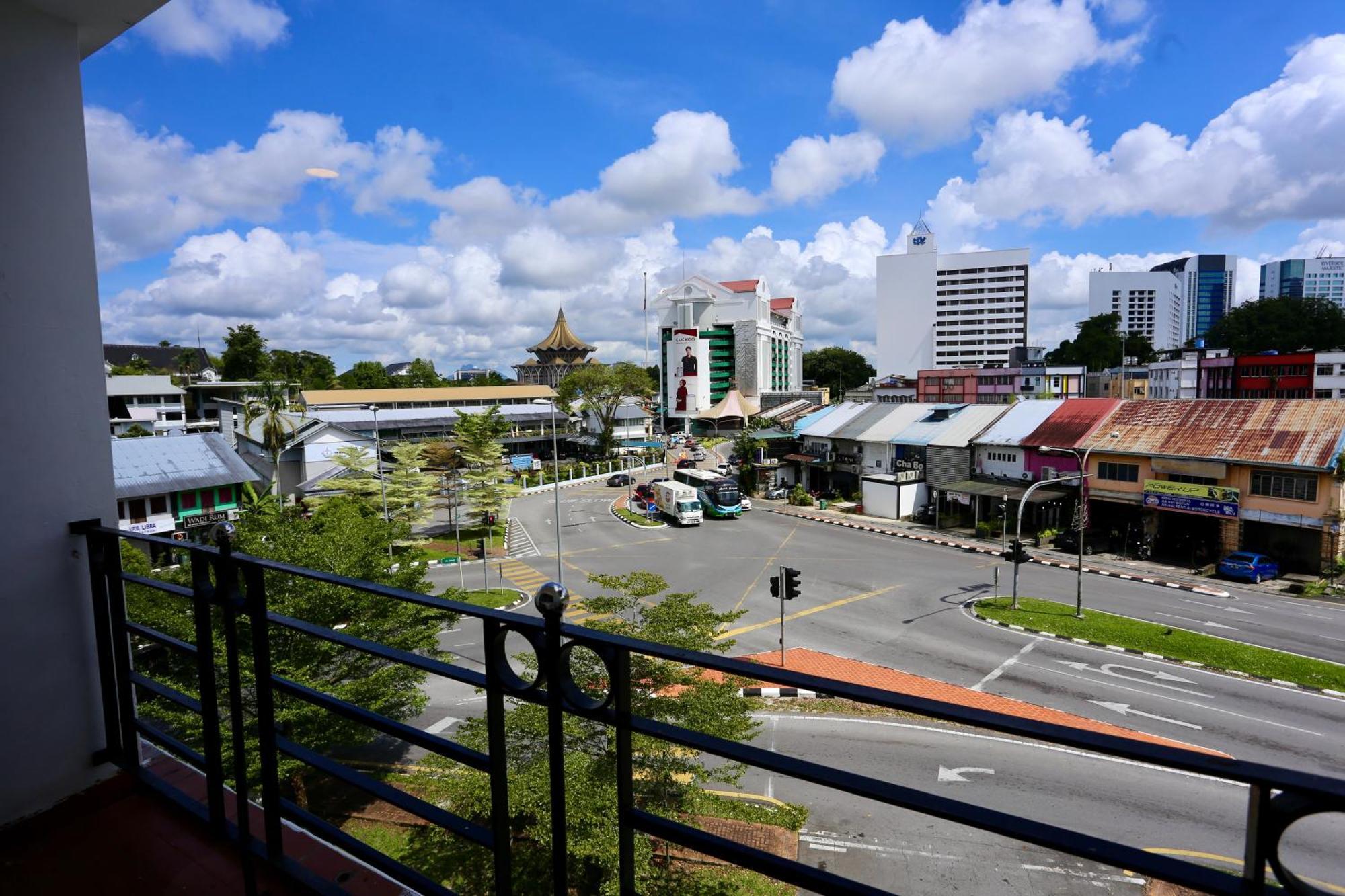 Fata Hotel By Project Borneo Kuching Exterior foto